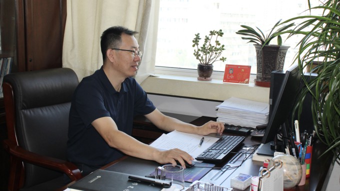 《專家風采》專題報道④ | 崔建勤：扎根建材科研一線 勇擔綠色創新使命