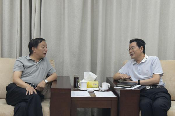 省司法廳黨委書記、廳長牛紀南一行前往建筑設計院<br/>檢查驗收“七五”普法工作