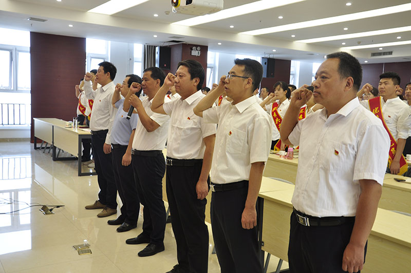 1564804987223087790.jpg J:集團網(wǎng)站模塊黨群建設(shè)職工風采_0_4_2.jpg